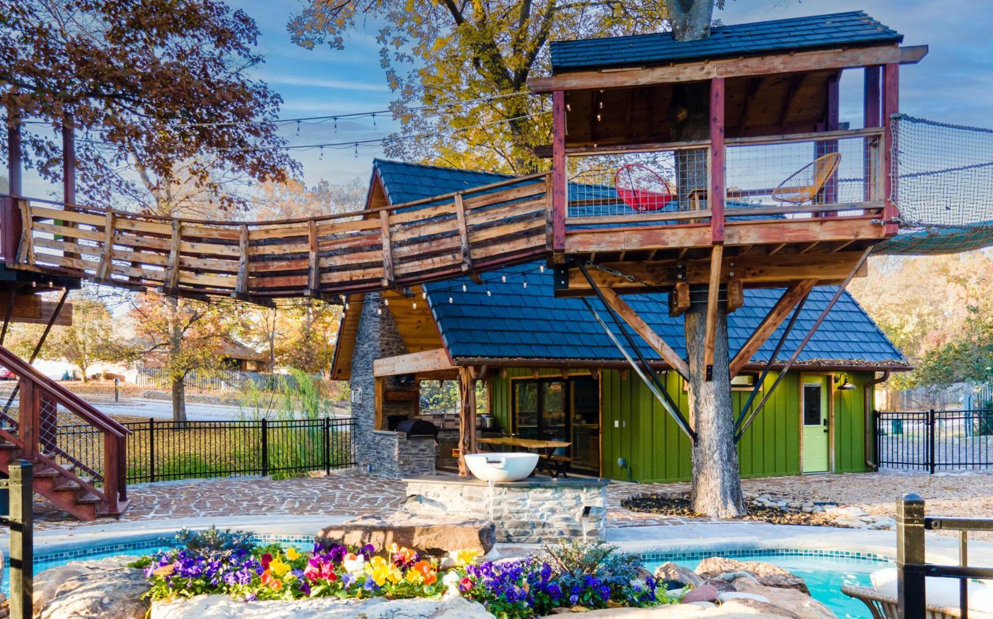 The Tree House In 벤톤빌 외부 사진