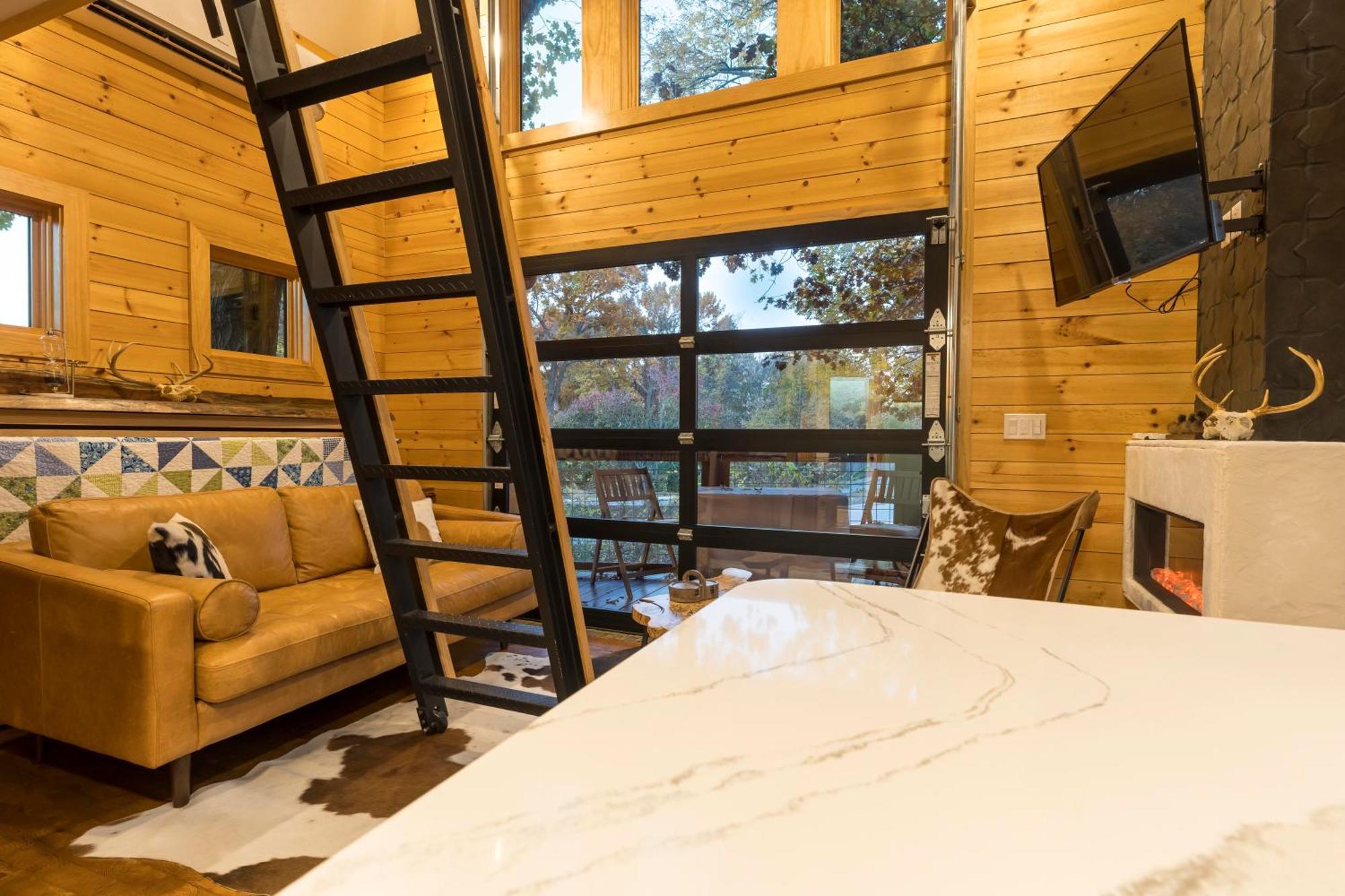 The Tree House In 벤톤빌 외부 사진